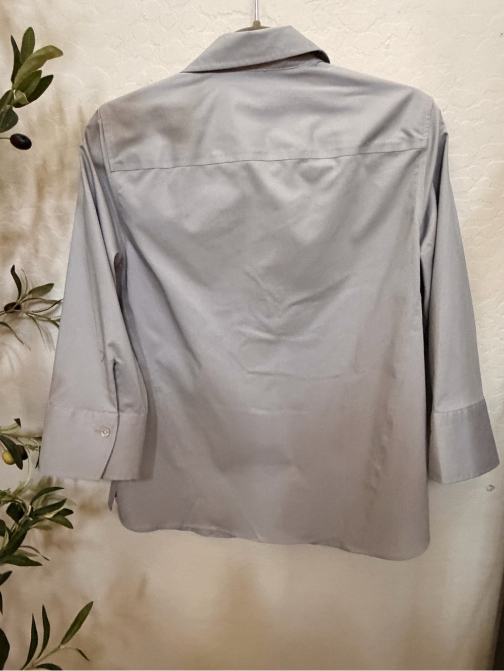 Foxcroft Light Gray Button-Up Blouse - Picture 6 of 7